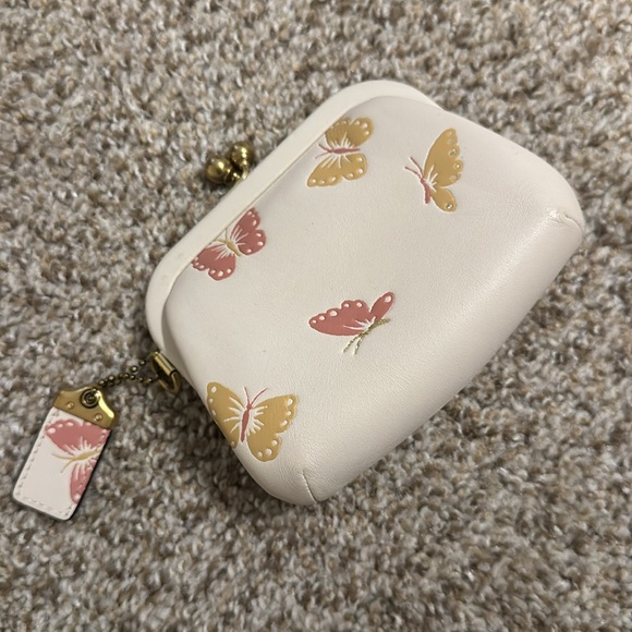 Coach Clasp Close Wallet - Picture 3 of 3